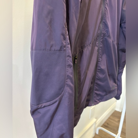 Nike Golf Ladies Windbreaker - Picture 3 of 8